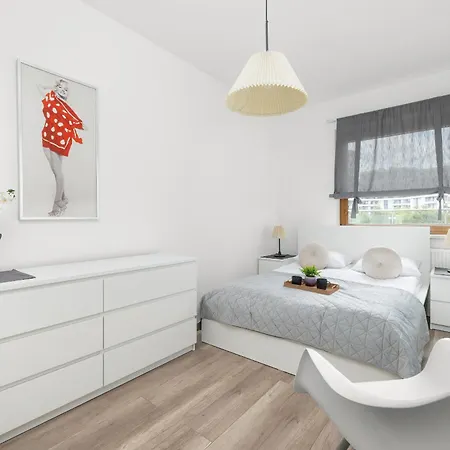 Apartament Nowoczesny & Klimatyzowany Z Parkingiem By Renters *