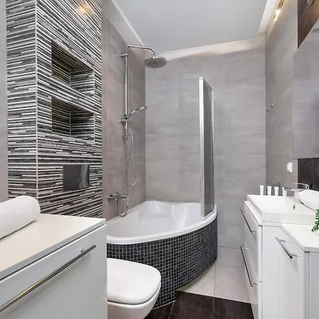 Apartament Nowoczesny & Klimatyzowany Z Parkingiem By Renters *