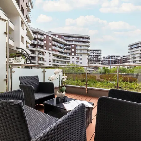 Apartament Nowoczesny & Klimatyzowany Z Parkingiem By Renters Kraków